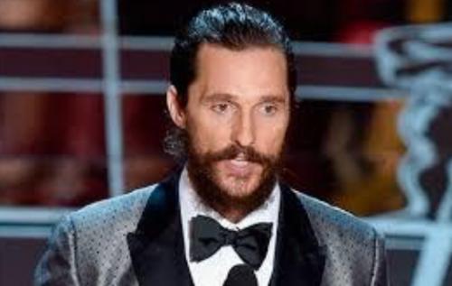 Знаменитости, "изуродовавшие" себя усами и бородой