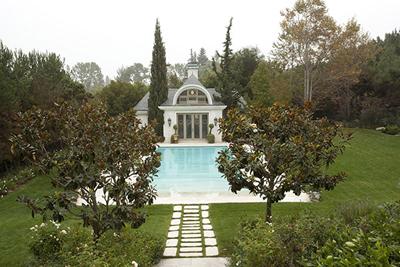 Топ-10 домов рок-звезд, которые можно купить