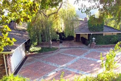 Топ-10 домов рок-звезд, которые можно купить