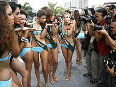 На Филиппинах выбирают главную «землянку»