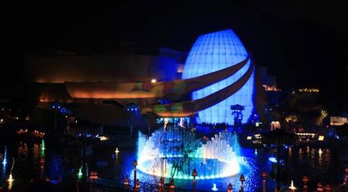 В Гонконге открылся крупнейший аквариум планеты