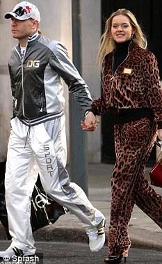 Жена Аршавина своим видом шокировала Англию