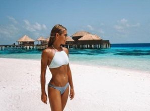 Эту 46-летнюю блогершу в бикини принимают за 20-летнюю девушку