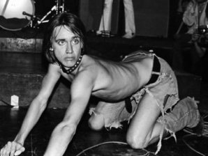 Редкие снимки знаменитостей прошлого и настоящего. Часть 16