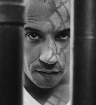 Необычные снимки знаменитостей от Эндрю МакФерсона