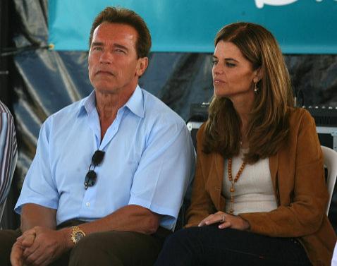 Не смотря на окончательно решение развестись в мае 2011 года и подаче 1 июля заявления о разводе - пара до сих пор проводит много времени вместе. Они регулярно общаются по телефону, проводят время со своими детьми. Свое 64-летие Арнольд отмечал в обществе Марии, прошедшее рождество, они также отмечали совместно в кругу семьи.