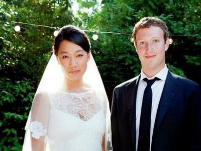 До регистрации брака она провела с Марком 9 лет. Именно Присцилла была одной из немногих, кто поддерживал Цукерберга, когда он только начинал работать над сетью. В сентябре 2010 года Присцилла переехала к нему в дом в Пало-Альто (штат Калифорния), а в марте 2011 года на ее странице в Facebook появился статус "Встречаюсь с Марком Цукербергом".