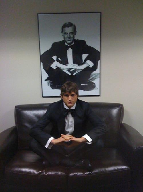 Эштон Катчер выложил попу Деми Мур в интернет