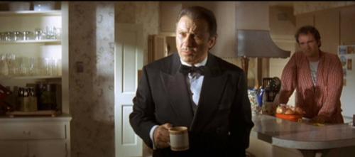 10 актеров, которые были уволены прямо во время сьемок