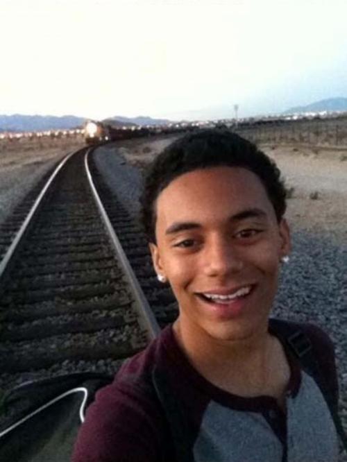 Самые опасные и смертельные селфи в мире