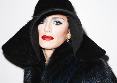 Актеры, перевоплотившиеся для женских ролей