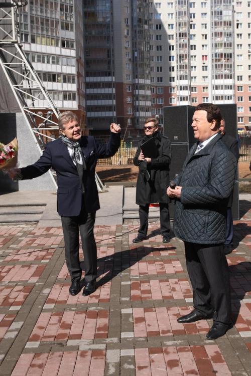 Иосиф Кобзон и Лев Лещенко в честь Дня космонавтики спели дуэтом «Надежду»