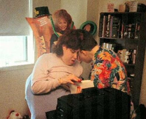 Старейшая пара сиамских близнецов, сросшихся головой, отметила 47-й день рождения