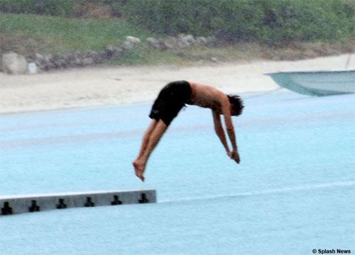 Папарацци поймали Маккартни с новой пассией на пляже