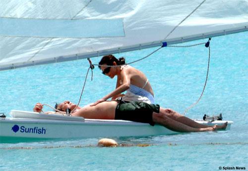 Папарацци поймали Маккартни с новой пассией на пляже