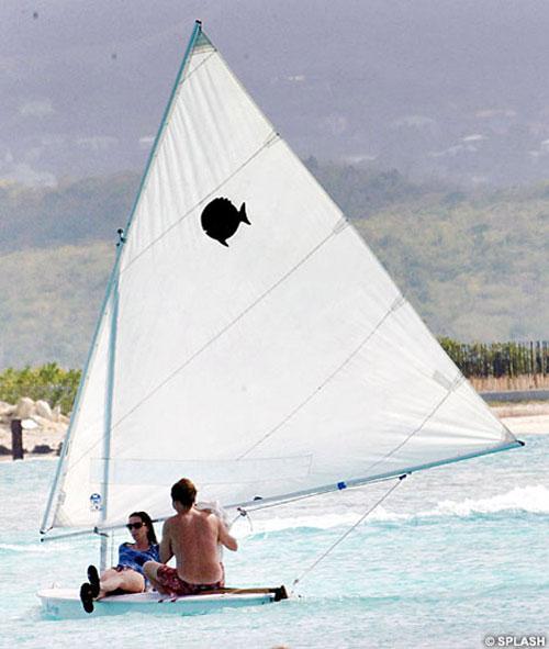 Папарацци поймали Маккартни с новой пассией на пляже