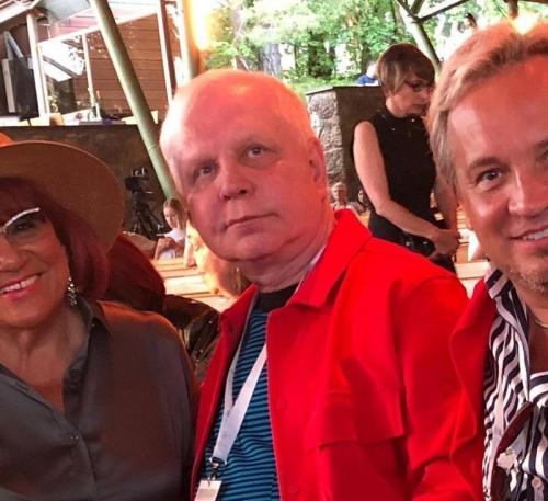 Фанаты не узнали Моисеева, Хакамаду и других звезд на свежих фото