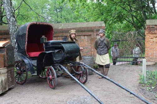 Карен Шахназаров бросит Елизавету Боярскую под поезд