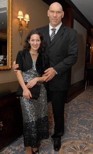 Необычные пары: "высокая" любовь к "дюймовочкам"