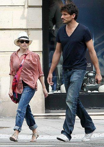 Необычные пары: "высокая" любовь к "дюймовочкам"