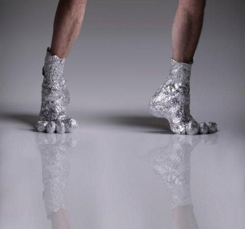 Голландский дизайнер издевается над телом