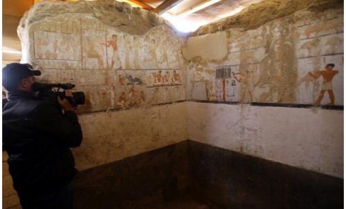 Египетские археологи нашли гробницу возрастом 4400 лет