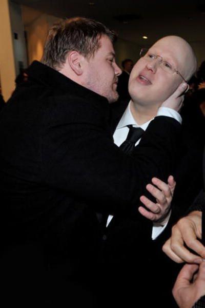 Самые смешные и неловкие поцелуи звезд