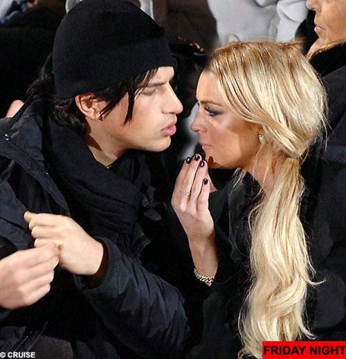 Линдси Лохан охмурила троих за 24 часа