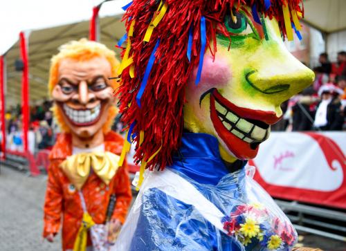 Красочные карнавалы и парады 2018 года