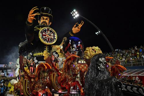 Красочные карнавалы и парады 2018 года