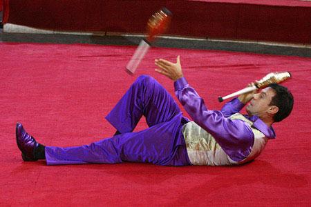 С российскими звёздами снова… цирк