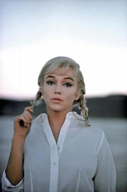 В Англии показали неизвестные снимки Мэрилин Монро