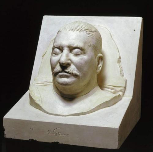 Посмертные маски великих людей