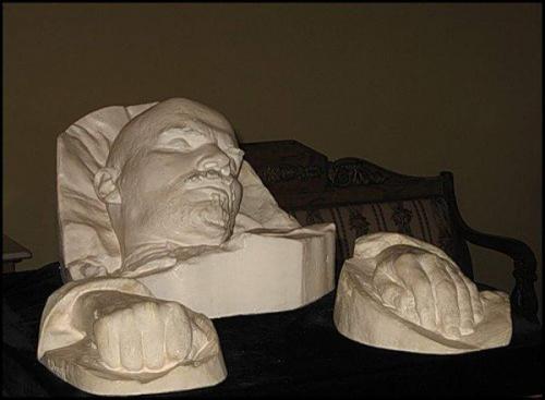 Посмертные маски великих людей