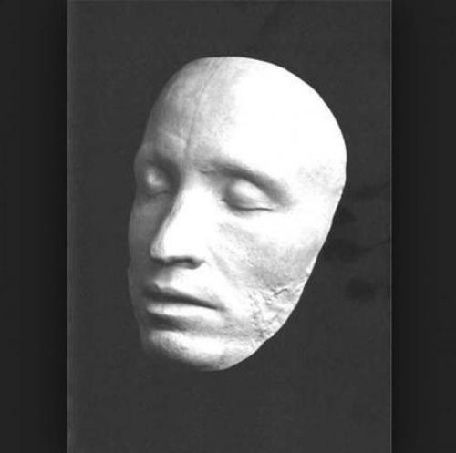 Посмертные маски великих людей