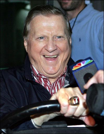 Топ-13 самых успешных покойников