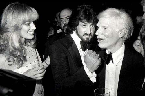 Крестный отец культуры папарацци представляет…