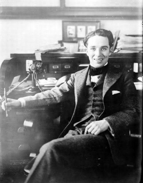 Редкие снимки знаменитостей прошлого и настоящего Ч.4