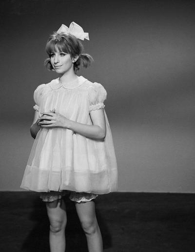 Редкие снимки знаменитостей прошлого и настоящего Ч.4