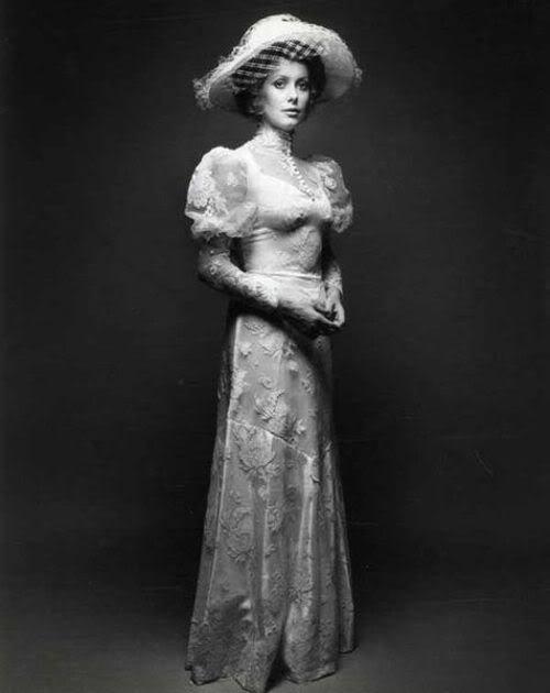 Редкие снимки знаменитостей прошлого и настоящего Ч.4