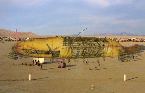 Банан-дирижабль барражирует над Техасом