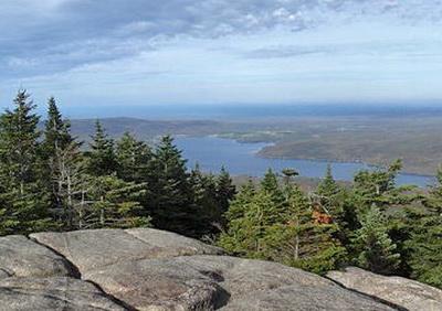 13 звезд кино, имеющих собственный остров