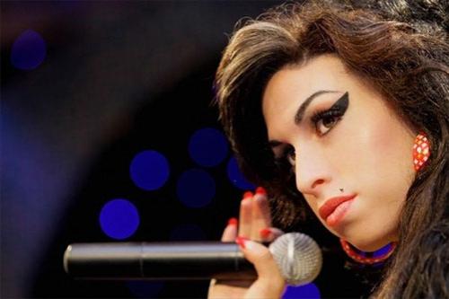 «Нереальная» Эмми Уайнхаус появилась в музее мадам Тюссо