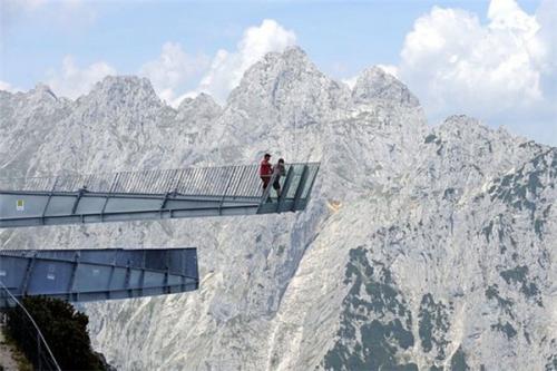 Экстремальная смотровая площадка AlpspiX