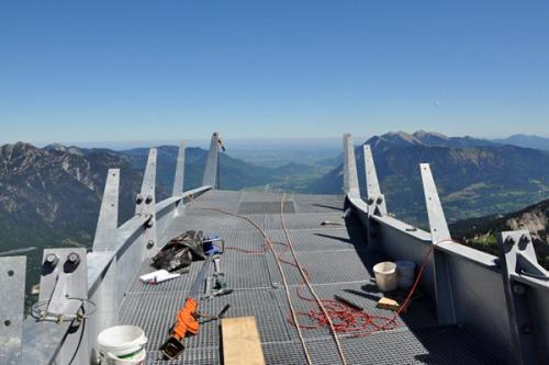 Экстремальная смотровая площадка AlpspiX