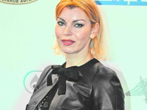 Как сейчас выглядят и чем занимаются популярные певицы-красавицы из 90-х