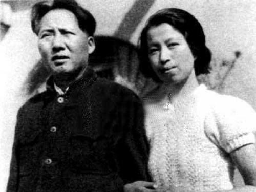 Тысячи девственниц Мао Цзэдуна и другие странности "великого кормчего"