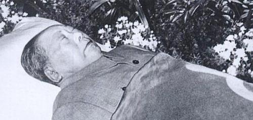 Тысячи девственниц Мао Цзэдуна и другие странности "великого кормчего"