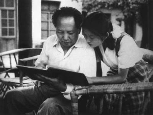 Тысячи девственниц Мао Цзэдуна и другие странности "великого кормчего"