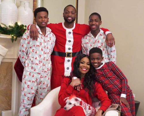 Звездные мамы, которые выглядят как сестры своих детей